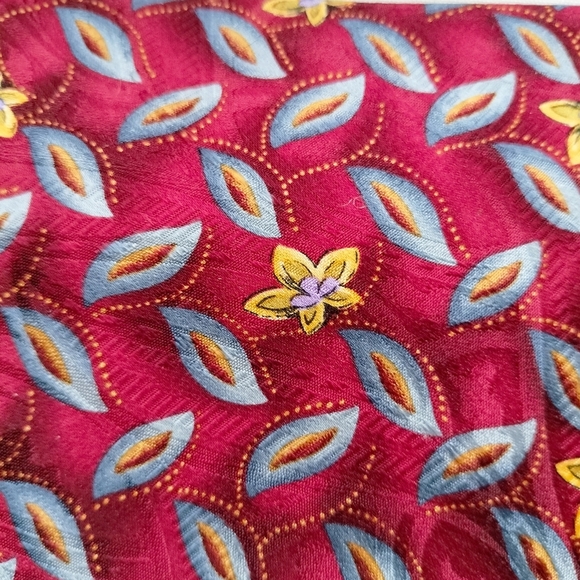 Robert Talbott Best of Class Necktie Tie Silk Red Yellow Flowers Leaf Classic T - Picture 2 of 10